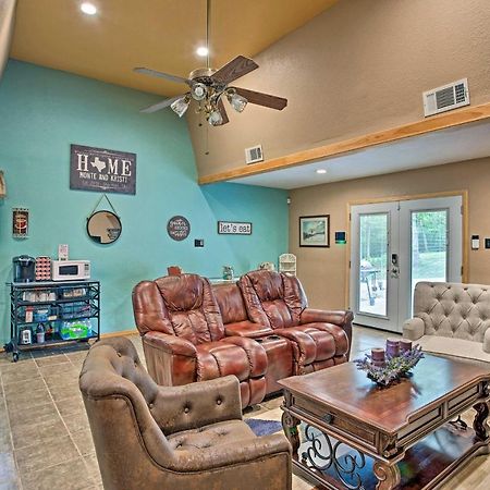 Lake Texoma Cabin - 1 Mi To Park And Boat Ramp! Willow Spring 외부 사진