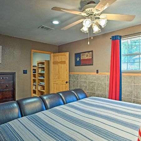 Lake Texoma Cabin - 1 Mi To Park And Boat Ramp! Willow Spring 외부 사진